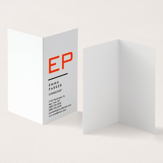 Verticaal zwart wit trendy rood monogram visitekaartjes (Binnen en buitenkant)