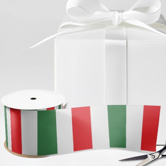 Vertical Italian Flag Stripes on White Lint
