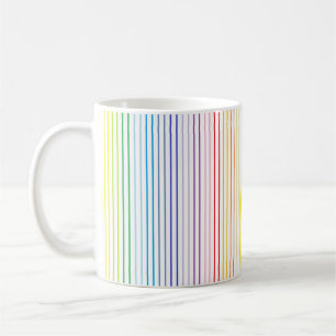 Verticale afgedekte brederspectrum regenboogstrips koffiemok