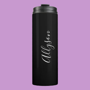 Verticale naam in witte script op zwart personalis thermosbeker