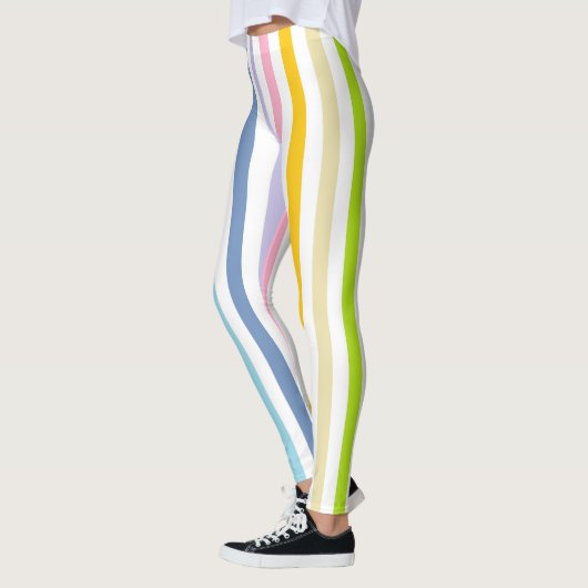Verticale pasteelregenboog en witte strepen leggings (Links)