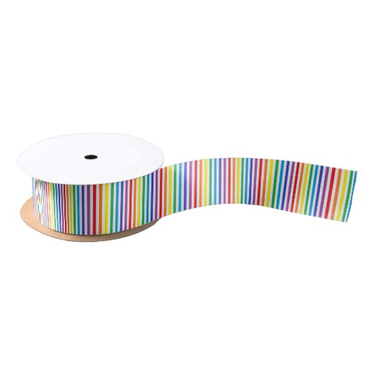 Verticale regenboog en witte strepen lint (Spoel)