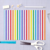 Verticale regenboog en witte strepen tissuepapier (Craft)