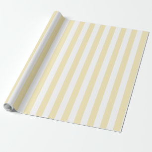 Verticale streeppatroon in botergeel en wit cadeaupapier