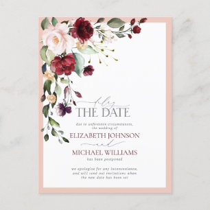 Vertraging van de datum Burgundy Blush Floral Wedd Aankondigingskaart