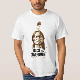 Vertrouw de regering - Irony T-shirt