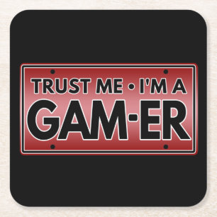 VERTROUW ME IK BEN EEN GAMER VIERKANTE KARTONNEN ONDERZETTER