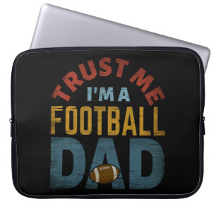 VERTROUW ME, IK BEN EEN VOETBALPAPA LAPTOP SLEEVE