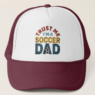 VERTROUW ME IK BEN EEN VOETBALPAPA TRUCKER PET