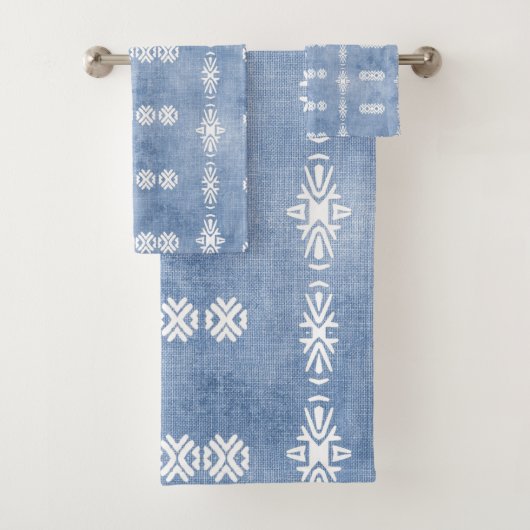 Vervaagd blauw tribal patroon bad handdoek (Insitu)