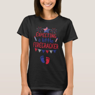 Verwacht kleine Firecracker op 4 juli Zwanger T-shirt