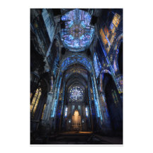 Verwoeste kathedraal gebrandschilderde glasproject