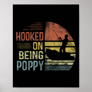 Verzeild in het vissen met Poppy Visserijcadeaus P Poster