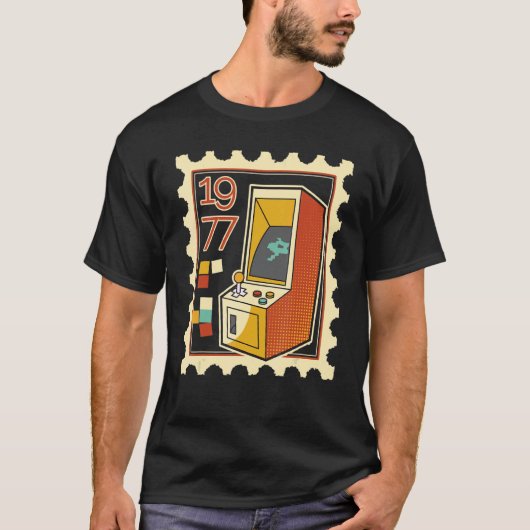 Verzendstempel met computer Game Slot Machine 1977 T-shirt (Voorkant)