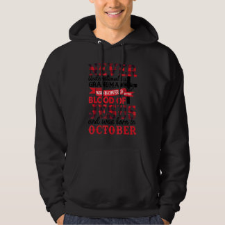 Veste À Capuche Ne Sous-Estimez Jamais Un Grand-Mère Octobre Anniv