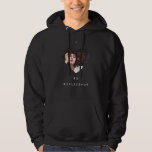 Veste À Capuche Noir minimaliste J'aime ma petite amie photo cool<br><div class="desc">Elégant Noir et blanc minimaliste machine à écrire noir coeur J'aime ma petite amie Photo sweat - shirt à capuche chaleureux avec des espaces grands et propres, police de machine à écrire en détresse, texte personnalisé avec les noms, célébrations de conservation (mariage, fiançailles, noël, nouvel an ou tout événement spécial)....</div>