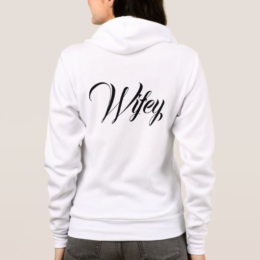 Veste À Capuche Sweat-shirt à capuche Stylish Wifey Script en noir (Dos)