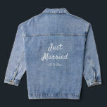 Veste Denim mariée blanche<br><div class="desc">Cette veste en jean super mignonne et tendance est accentuée avec Just Married et la date mariage,  le rendant parfait pour les jeunes mariés.</div>