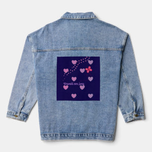 veste en jean avec cœurs et empreintes de pattes d
