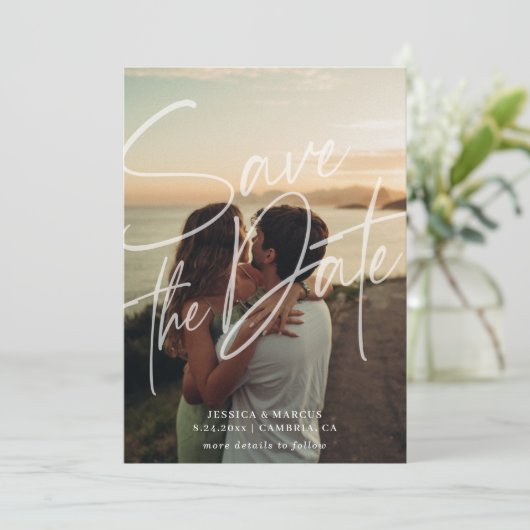 Vet en modern script save the date (Staand voorkant)