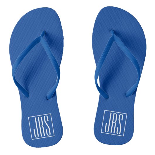 Vet Modern 3 Initialen Monogram | Wit op blauw Teenslippers (Voetbed)