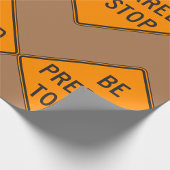 Vet Sinaasappel Wees voorbereid om het verkeersbor Cadeaupapier