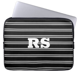 Vet wit monogram, Lt grijze lijnen op zwart Laptop Sleeve