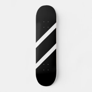 Vet zwart, twee stijlvolle, dunne, witte diagonale skateboard
