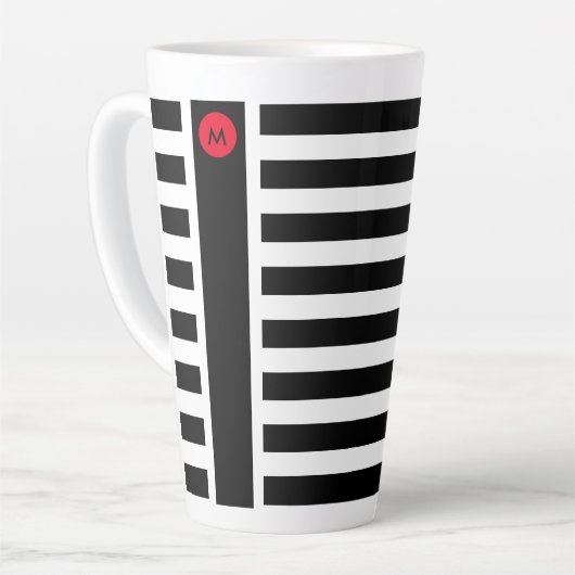 Vet zwarte witte strepen met klein rood monogram latte mok (Linkerhoek)