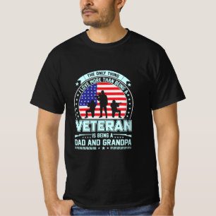 Veteraan Being a Dad en Opa USA Veterans Day T-shirt