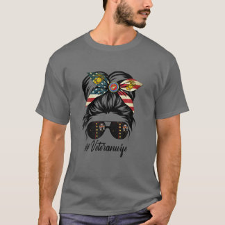 Veteraan Vrouw Militair Patriottisch Messy Bun Haa T-shirt