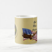 Vétéran Eagle du Vietnam et tasse de drapeau (Centre)