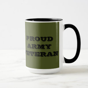 Vétéran fier d'armée de tasse