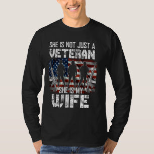 Veteran ze is mijn vrouw-Amerikaanse Veteranendag T-shirt