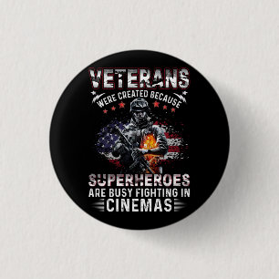 Veteranen omdat superhelden bezig zijn in Cinemas Ronde Button 3,2 Cm