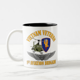 Veteranenbemanning uit Vietnam Tweekleurige Koffiemok