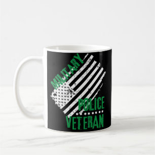 Vétérans fiers de tasse de café de vétéran de