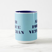 Vétérinaire de la Mug Air Force (Centre)