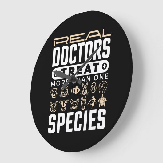 Veterinaire echte artsen behandelen meer dan één s grote klok (Hoek)
