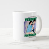Veterinary Microbiologist – Lab Science Design Extra Grote Beker (Voorkant rechts)