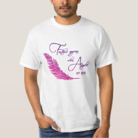 Veters verschijnen als Angels dicht bij de T-shirt