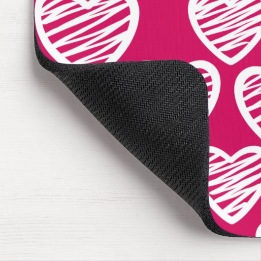 Vetgedrukte rode en witte krabbel hartpatroon muismat (Hoek)