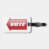 Vetgedrukte rode pijl voor stemmen in verkiezingsc bagagelabel (Achterkant horizontaal)