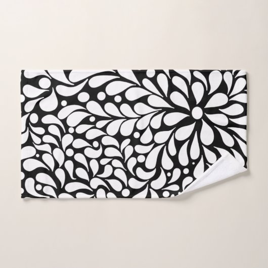 Vette moderne witte bloemen op zwarte achtergrond bad handdoek (Handdoek)