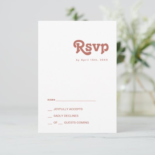 Vibes rétro simples | Ancienne carte RSVP Rose (Debout devant)