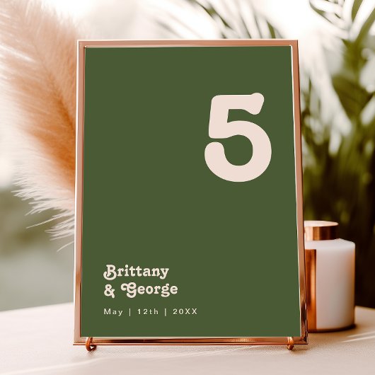 Vibes rétro simples | Numéro de table verte d'oliv