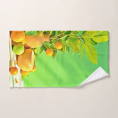 Vibrant Orange Green Still Life Design (Serviette à main)