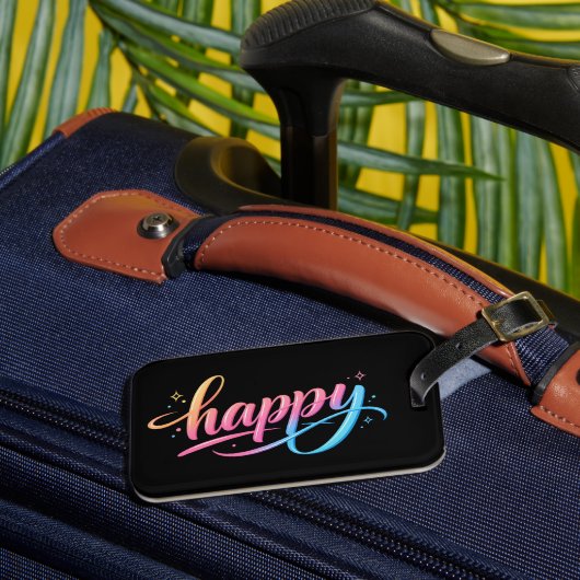 Vibrant Pastel Gradient HAPPY Typography - Modern  Bagagelabel (Voorkant Insitu 3)