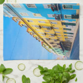 Vibrant serviette de cuisine Lisbonne, Portugal Ru (Plié)