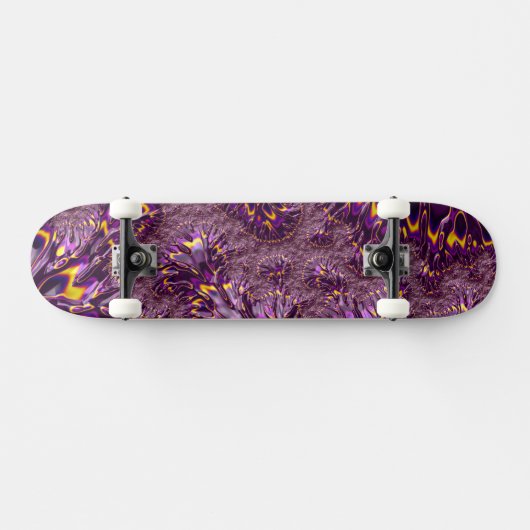 Vibrant Trippy Paars Yellow Groovy Fractal Art Skateboard (Horizontaal)